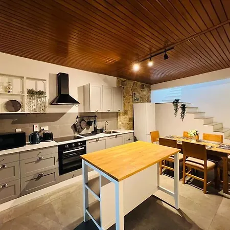 Island Breeze * سانت جوليان