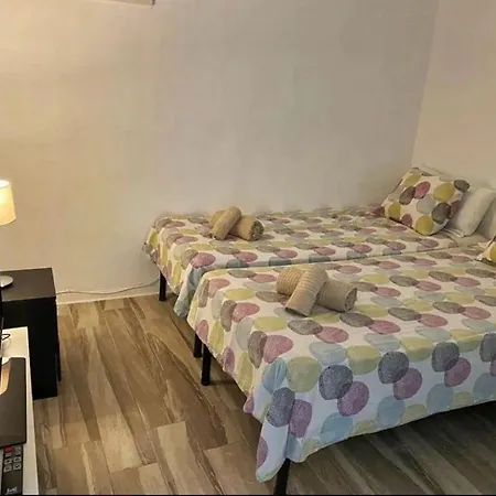 Island Breeze Apartamento *