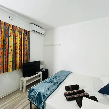 Island Breeze Apartment *